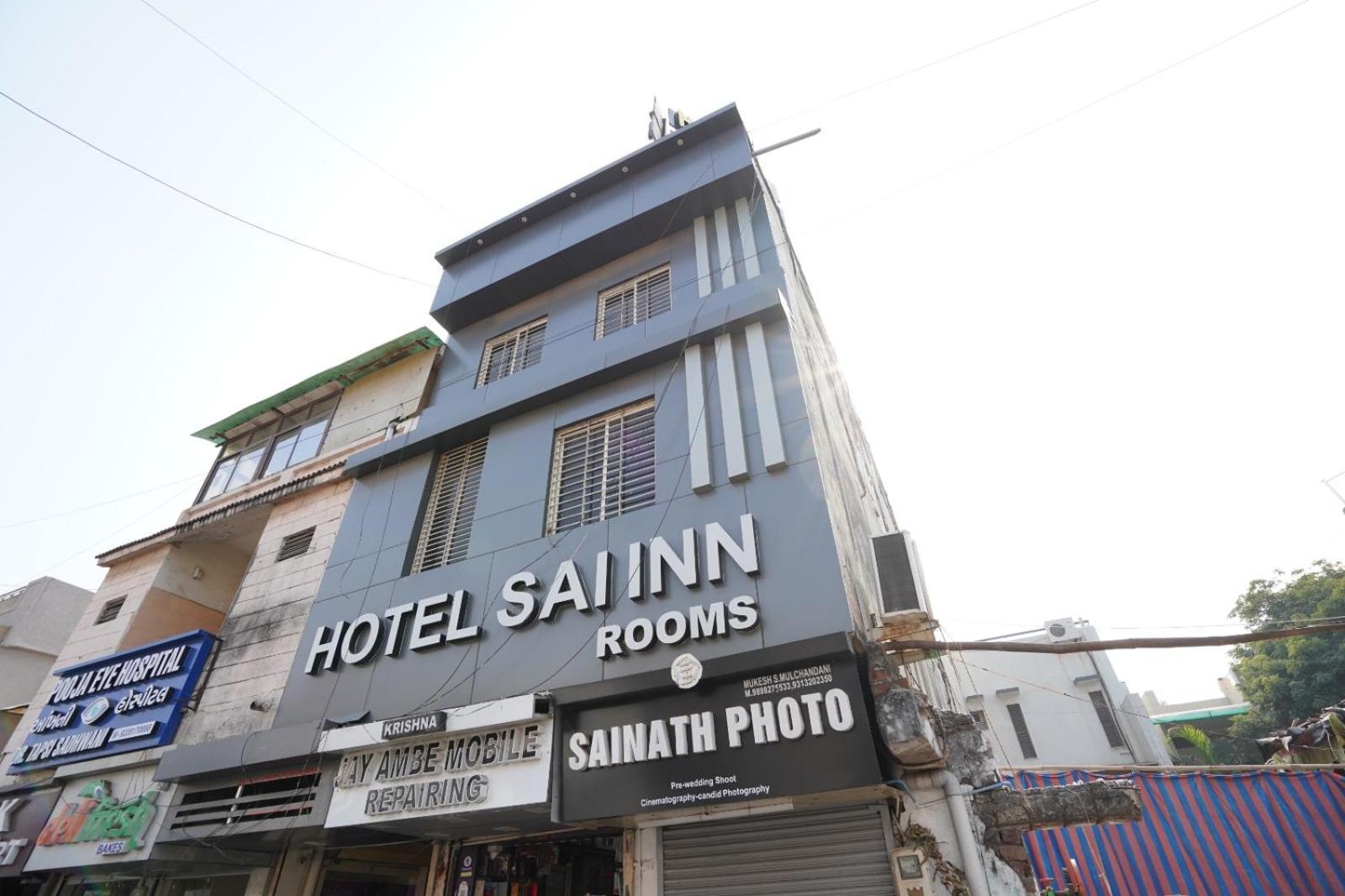 Hotel Sai Inn, Ahmedabad Airport Exteriör bild